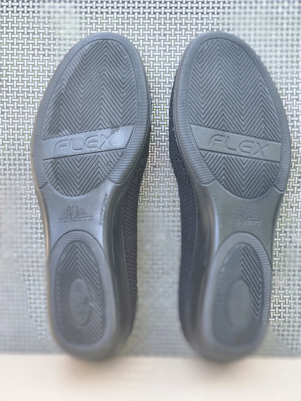 LifeStride Velocity 2.0 Black Knit Wedge Comfort Flats Size 8.5M - Picture 4 of 5